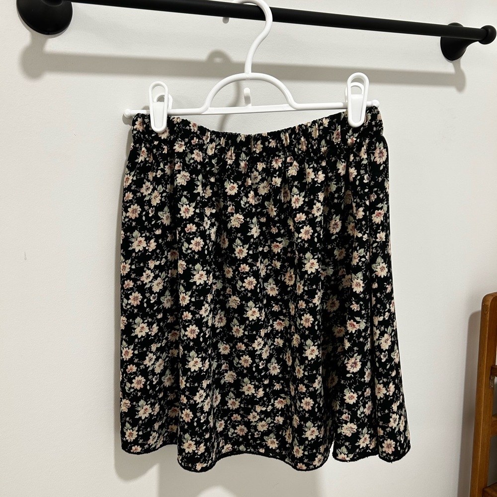 Junior’s Floral Skirt